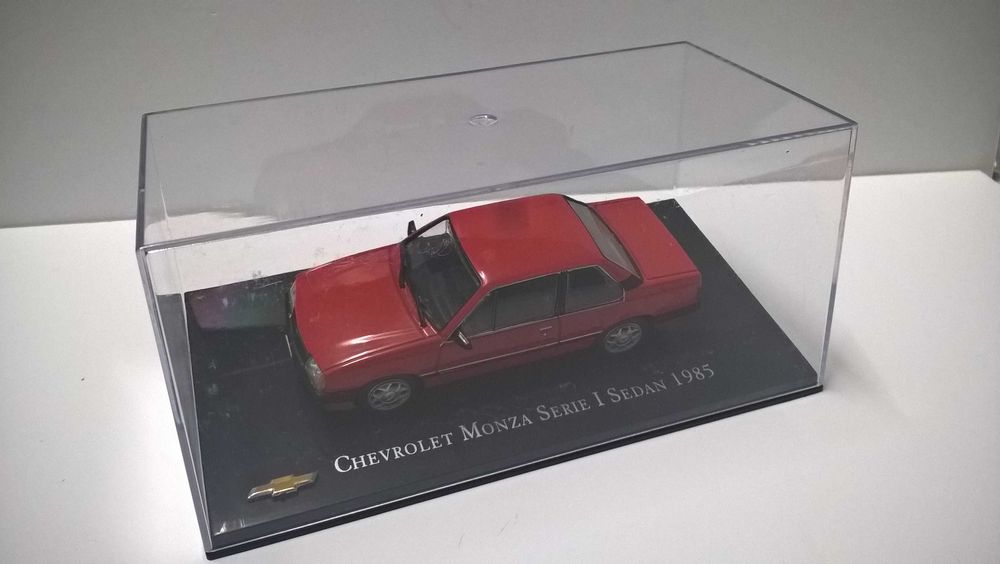 Chevrolet Monza / Opel Ascona (1985) - Salvat/IXO escala 1/43
