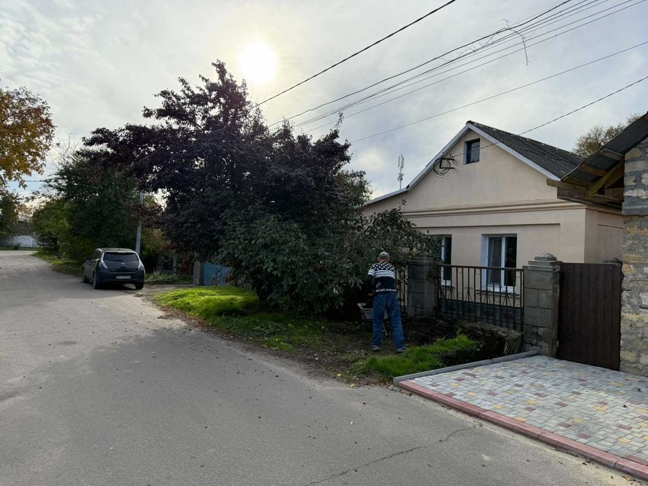 Продам самостоятельный дом с ремонтом  Малиновский р-он