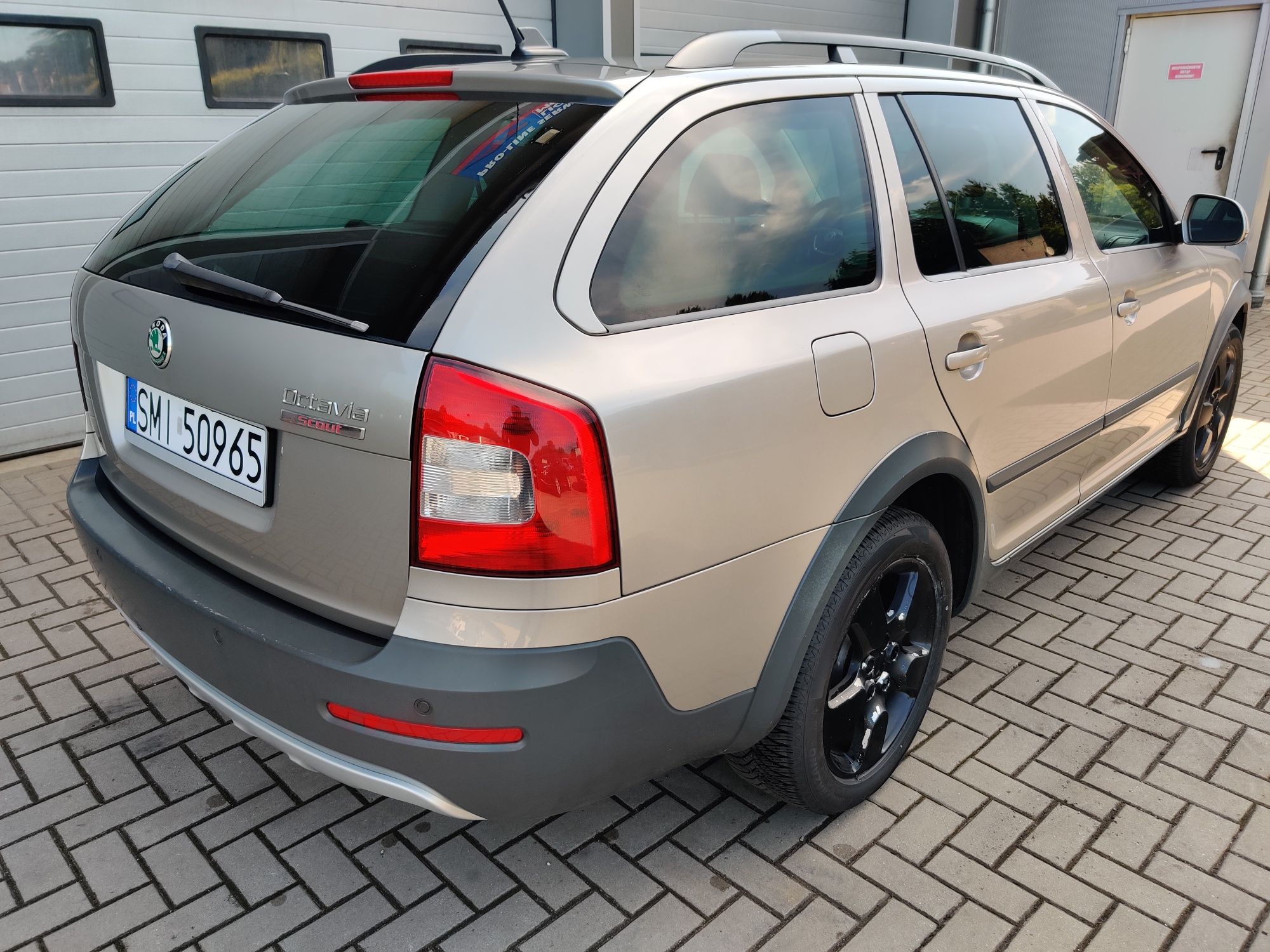 Skoda 4x4/scout/navigacja/xenon/hak/tempomat/