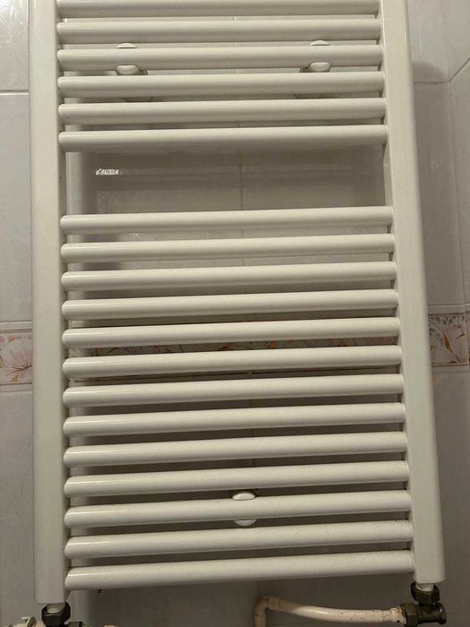 8 Radiadores como novos, 2toalheiros e 6 radiadores de aquecimento