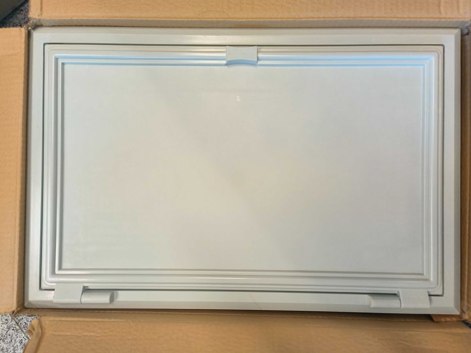 Caixa contador trifásico c/ porta