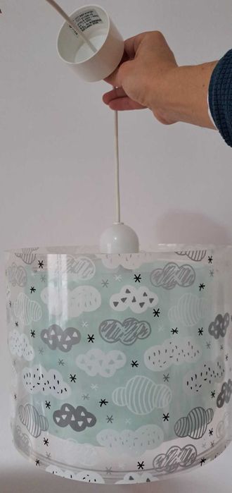 Vendo candeiro de tecto verde água