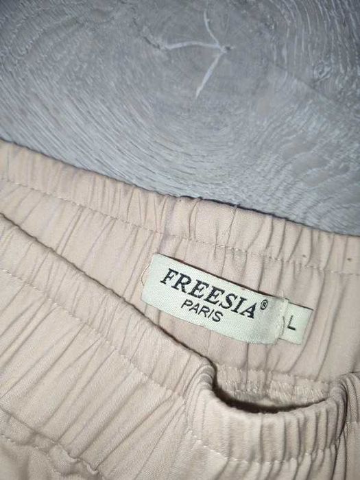 Spodnie Freesia beżowe L
