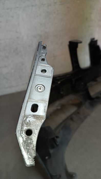 Vendo parachoque de frente Mercedes Benz E class w 212 ano 2008/12
