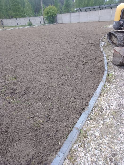 Ziemia siana Bliżyn okolice trawnik ogród warzywa