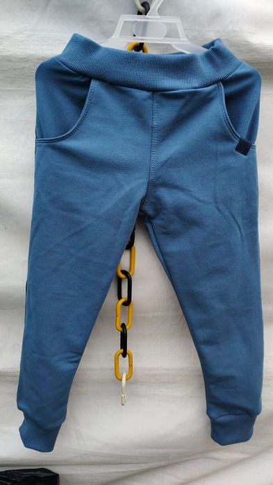 Spodnie dresowe chłopięce mrofi