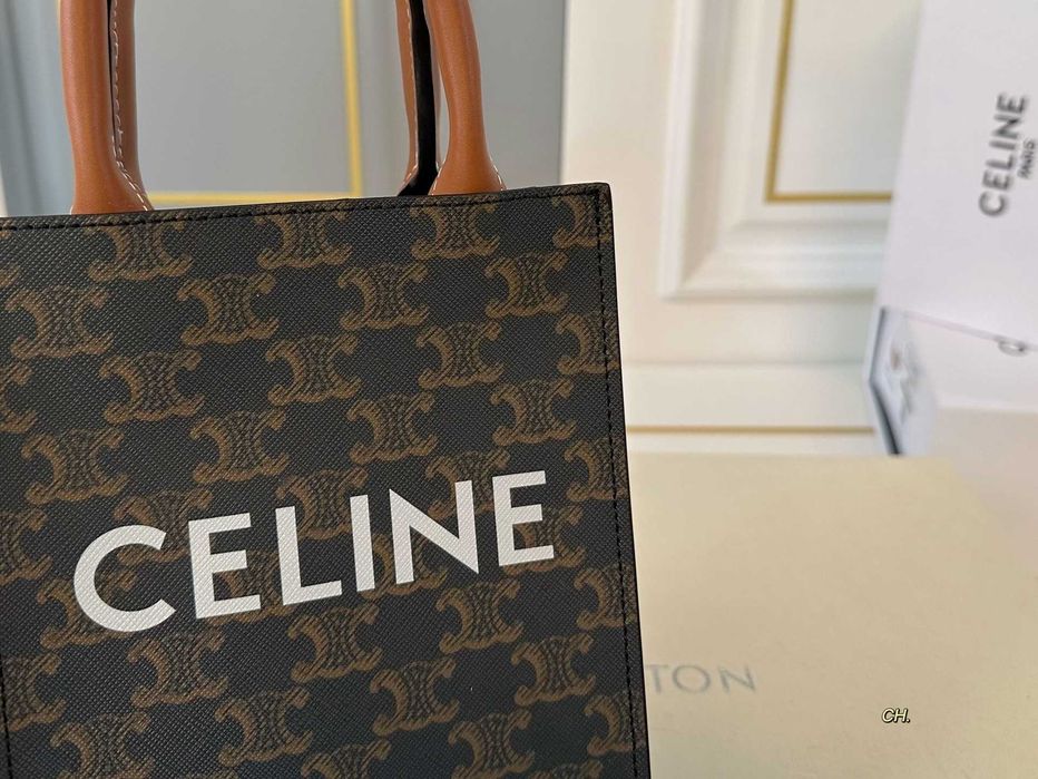 Mała torba typu tote marki Celine