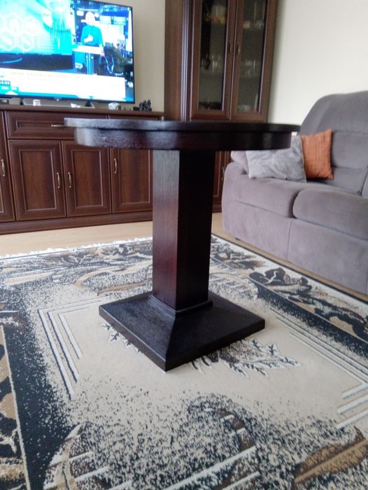 Stolik kawowy XlX po renowacji od kompletu mebli Gdańskich.