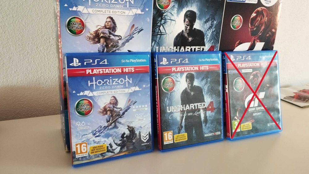 PS4 - Caixa para Consola + 2 Jogos