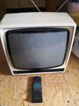 Kolorowy telewizor analogowy z PRL-u NEPTUN M 341 UNIMOR - sprawny
