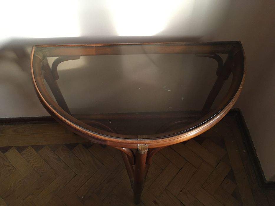 Mesa meia lua e espelho respectivo