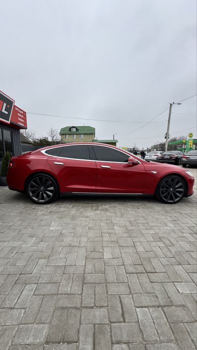 Tesla Model Тесла Модель S 2013 р 60кВт Запас ходу 300 км Автомат