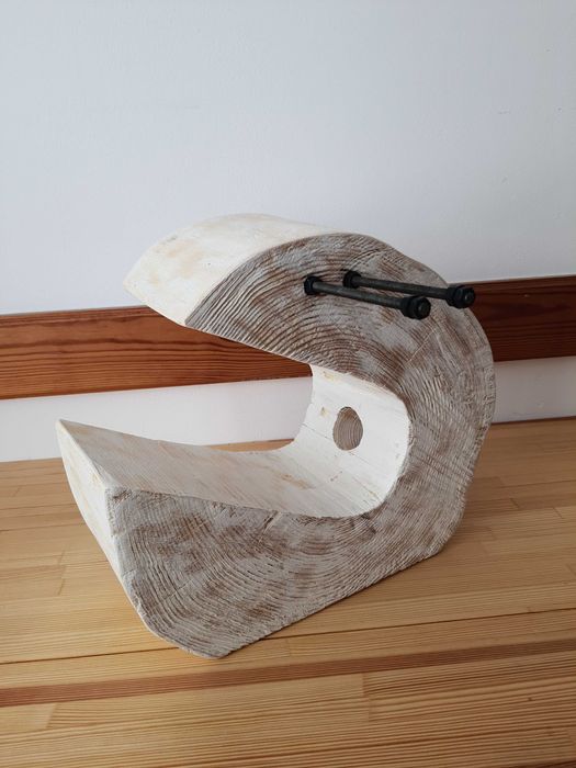 Stojak na wino DIY