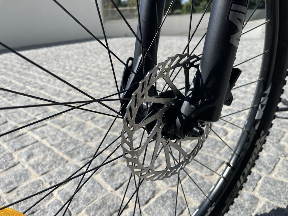 Bicicleta BTT Nova Impecavel