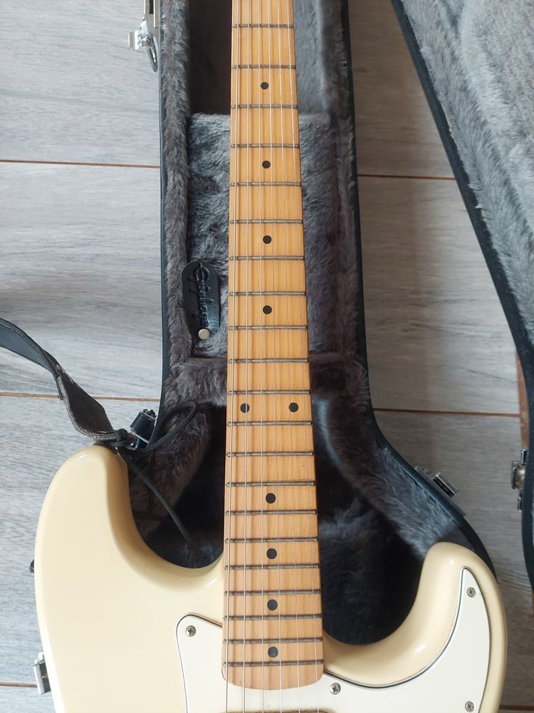 Fender Stratocaster