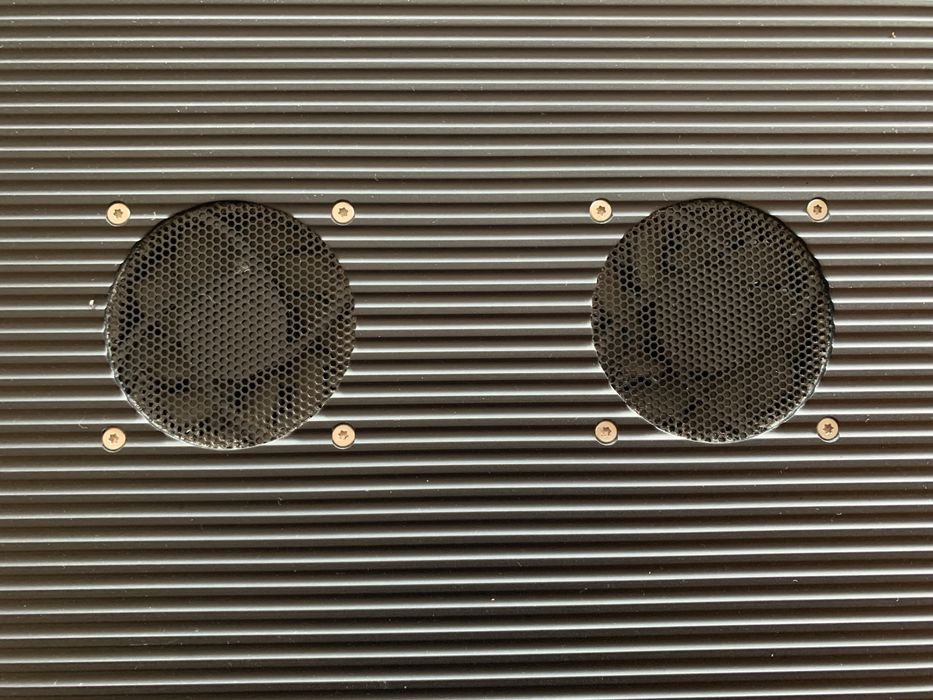 Base de refrigeração portátil AKASA / Cooler