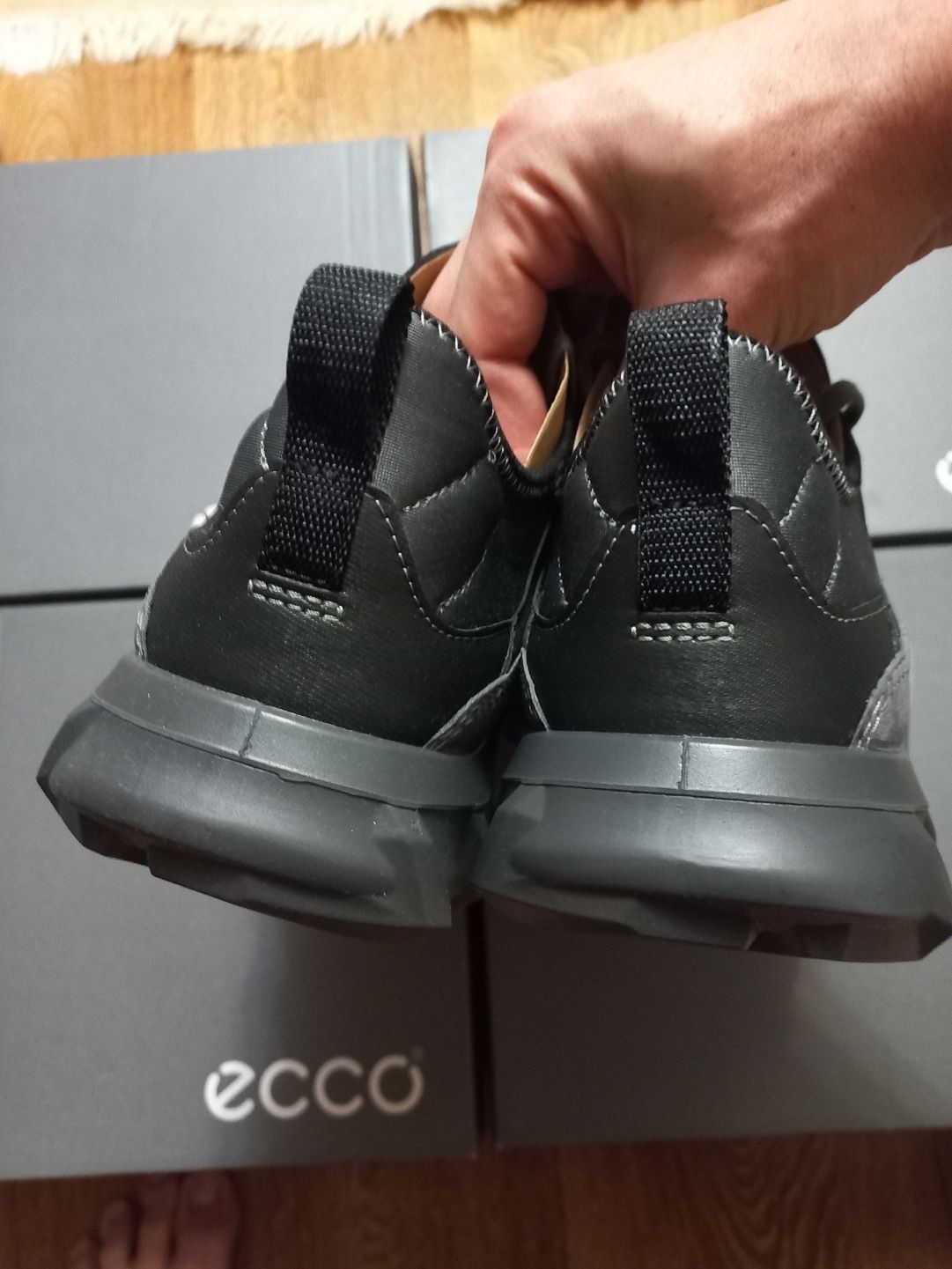 Ecco mx m low сірий колір