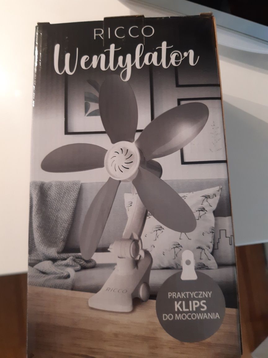 Wentylator biurkowy
