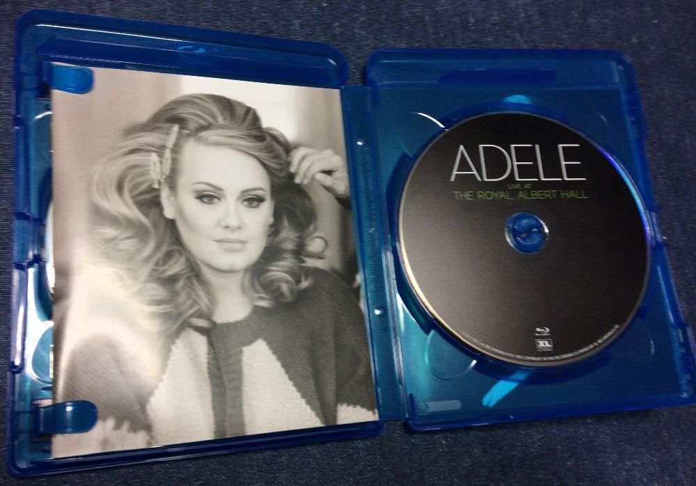 Blu-Ray + CD Adele (COMO NOVO)