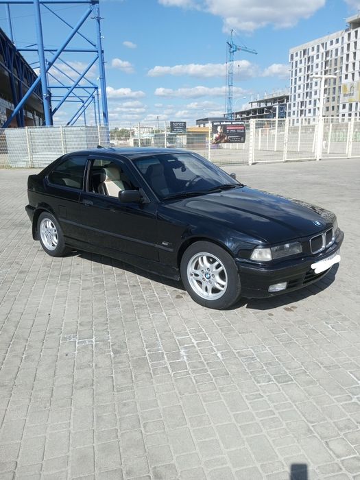 Продам BMW  е 36 компакт