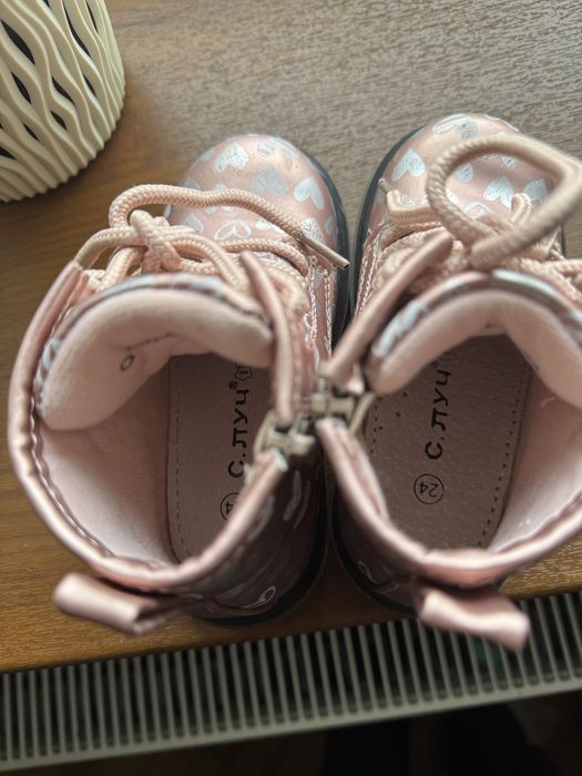 Осінні ботинки 24 р