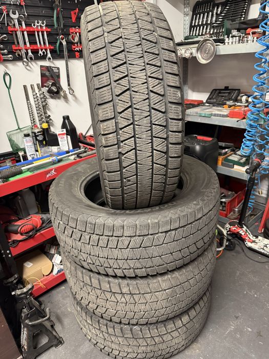 Opony zimowe 265/65 R18 Bridgestone