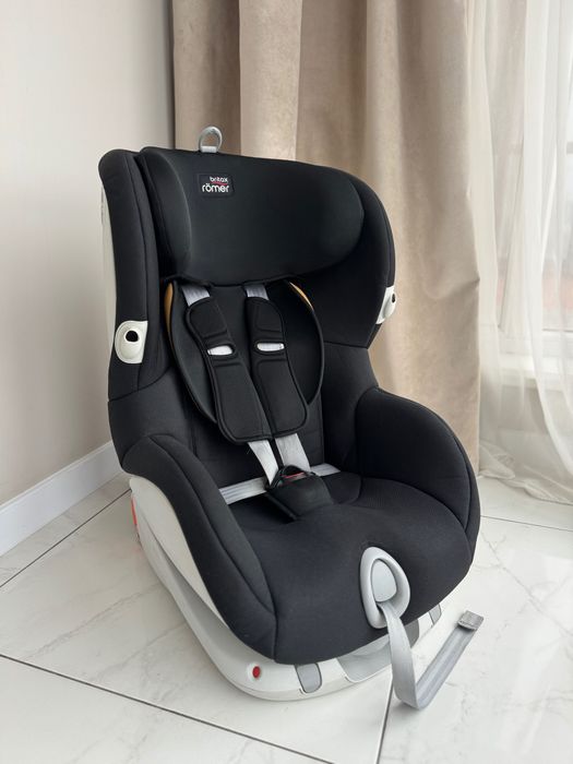 Автокрісло дитяче Britax Romer King 9-18 кг
