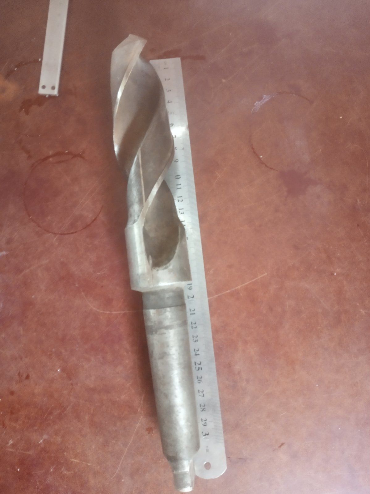 Сверло d15-45 R6M5, R18 с коническим хвостовиком новые и б.у