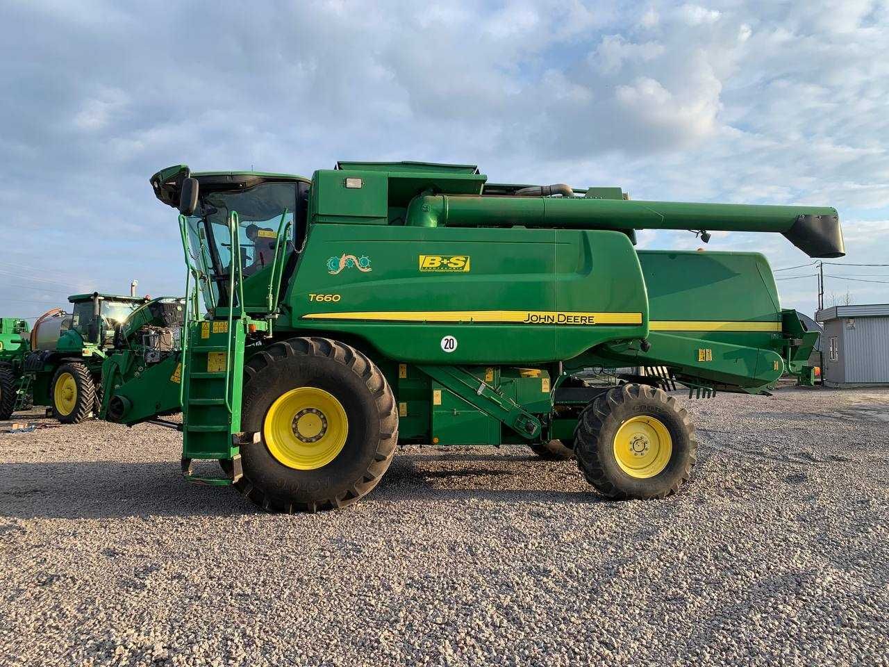 John Deere T660 2012 року