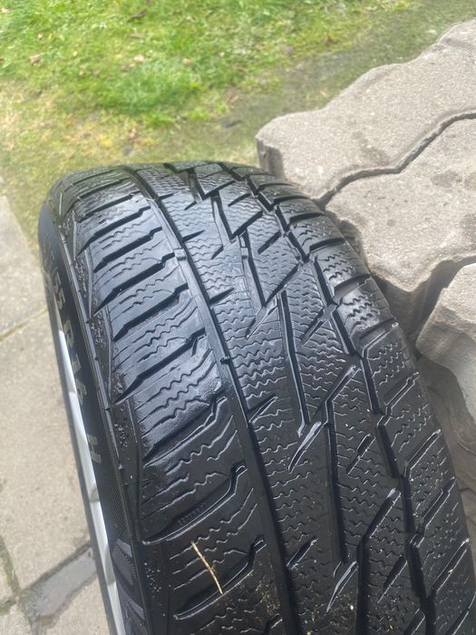 Oryginalne alufelgi BMW 16” + opony zimowe