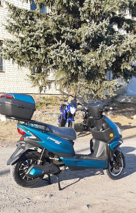 Електроскутер 3000w/2000w літієва батарея