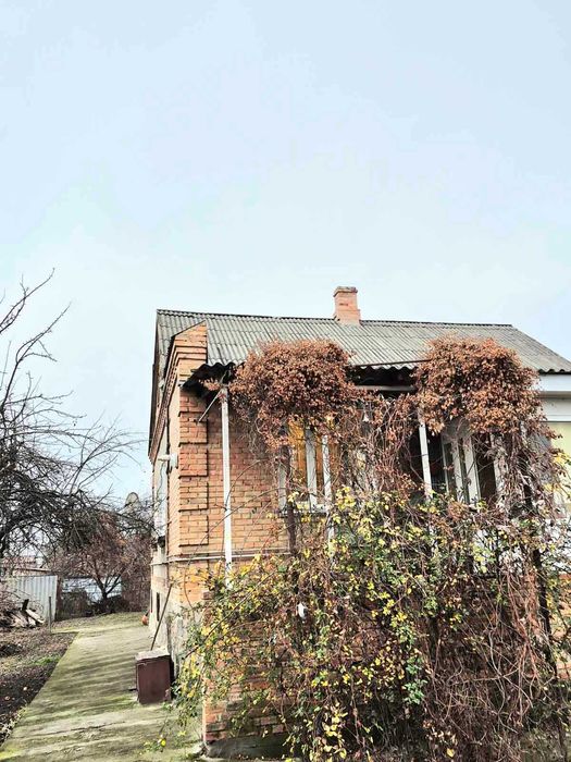 Продам міцний будинок 154 м2 в районі пивзаводу.