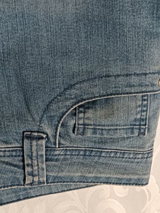 49. Spodnie damskie rozmiar 44 (16) firmy Marks Spencer