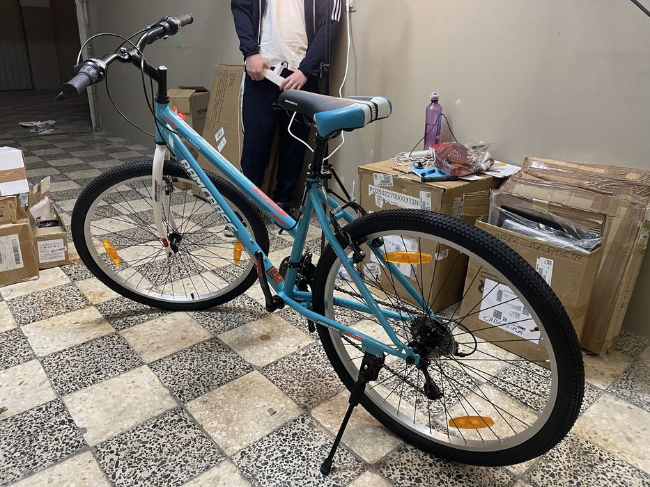 Bicicleta nova em caixa