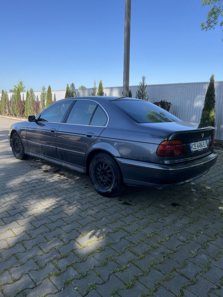 BMW E39 в хорошому стані