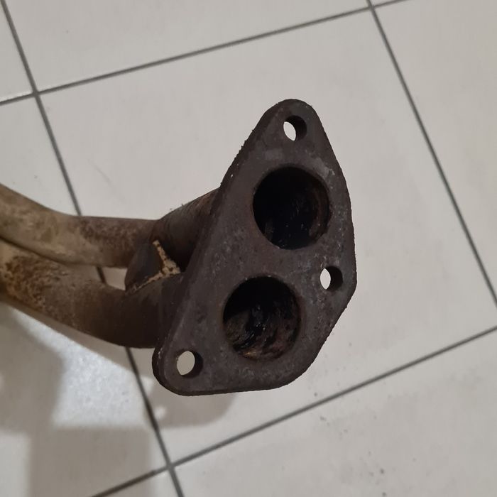 Curva de escape Lancia Y10