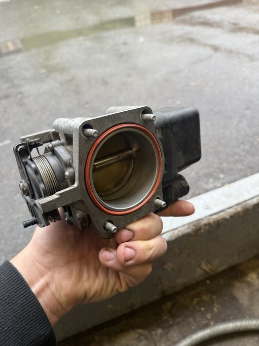 Дросель дроссельная заслонка м52ту m52tu