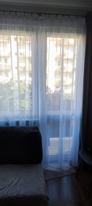 Śnieżnobiałe firanki z woalu