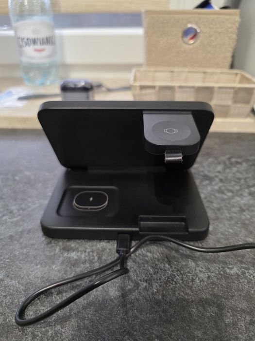 Ładowarka 3w1 bezprzewodowa indukcyjna z zasilaczem. Super cena!