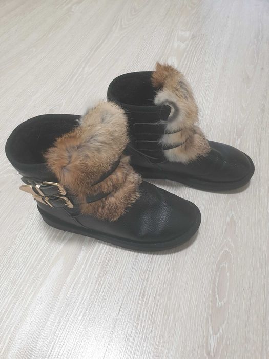 Взуття б/у за символічну плату