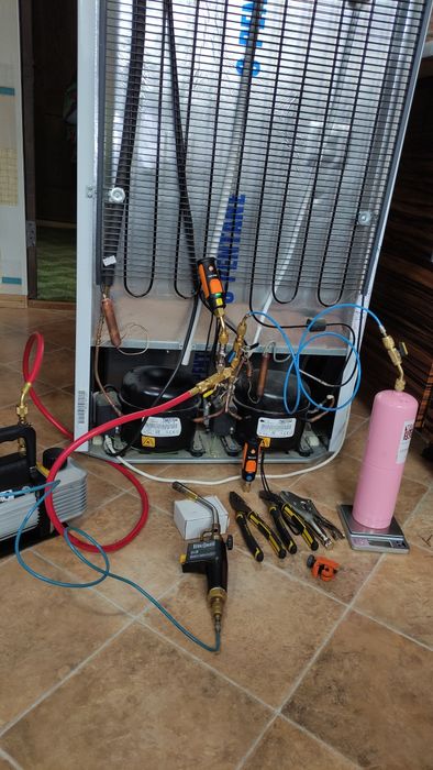 Ремонт холодильників