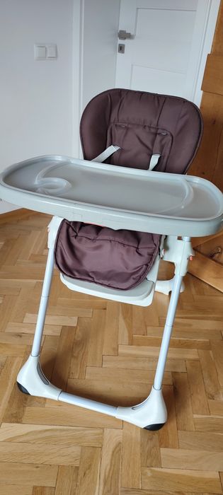 Krzesełko do karmienia dziecka