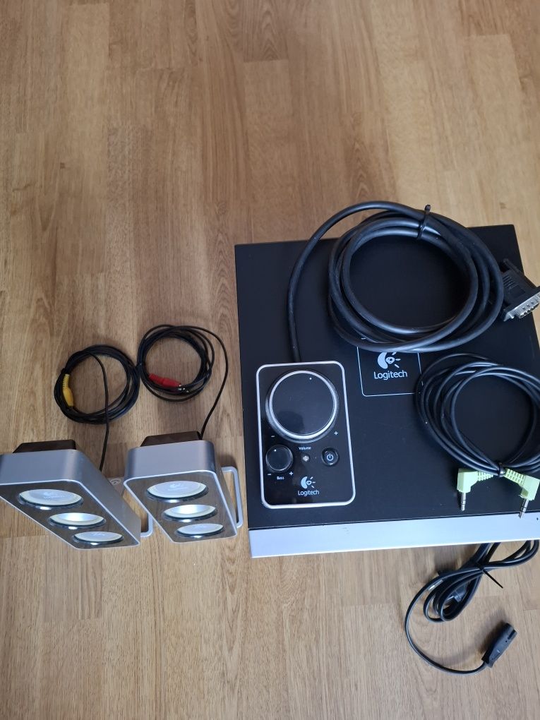 Zestaw głośników 2.1 Logitech Z4, idealny stan!!!