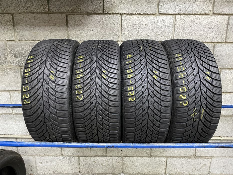 Зимові шини 225/45 R17 CONTINENTAL