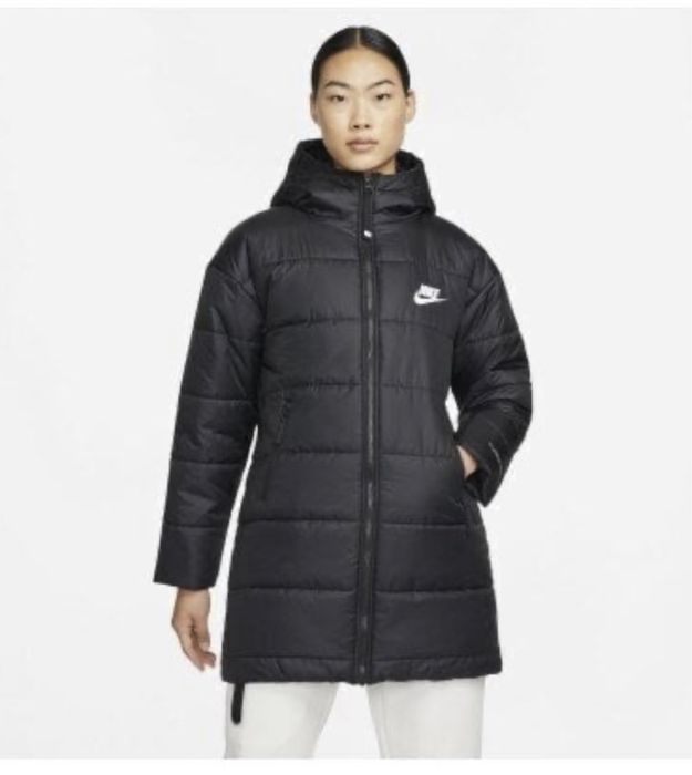 Нова Куртка Nike класік парка