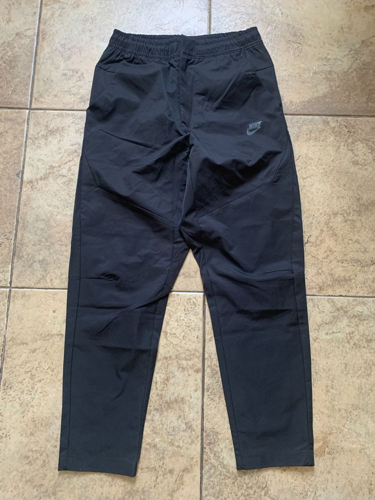 Нейлонові Штани Nike Tech Fleece. XS