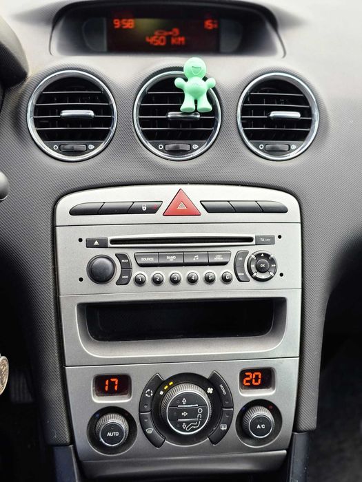 Peugeot 308 HDI  .