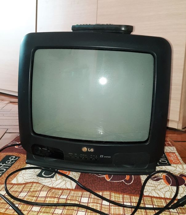 Телевизор LG sf-14e40 робочий стан