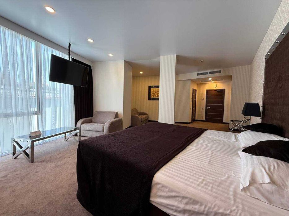 Продажа готового бизнеса в Maristella — 4 номера на первой линии моря!