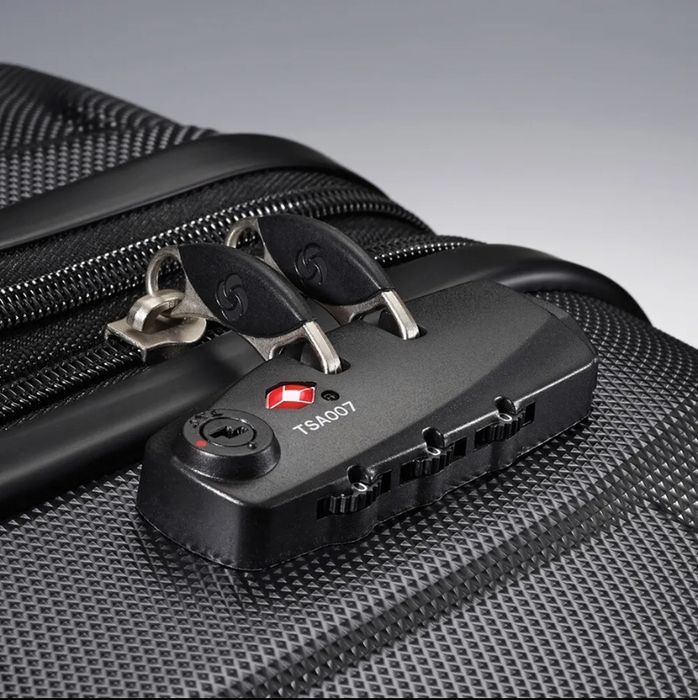 Оригінальна Валіза Samsonite Omni PC Black Policarbonate